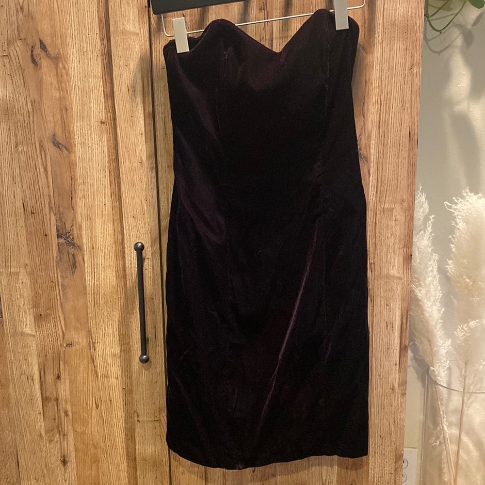 Black velvet strapless body con dress